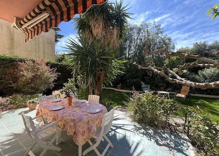 Appartement 2 Pieces Avec Terrasse Et Jardin A St Clair - Fr-1-308-115 Apartmán Le Lavandou