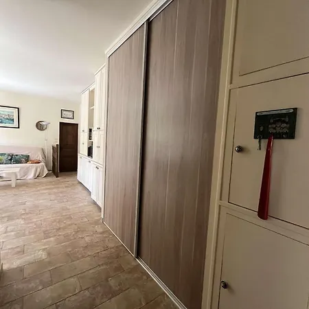 2 Pieces Avec Terrasse Et Jardin A St Clair - Fr-1-308-115 Apartament *