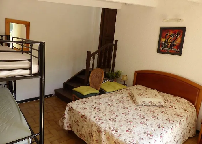 Appartement 2 Pieces Avec Terrasse Et Jardin A St Clair - Fr-1-308-115 Apartment Le Lavandou